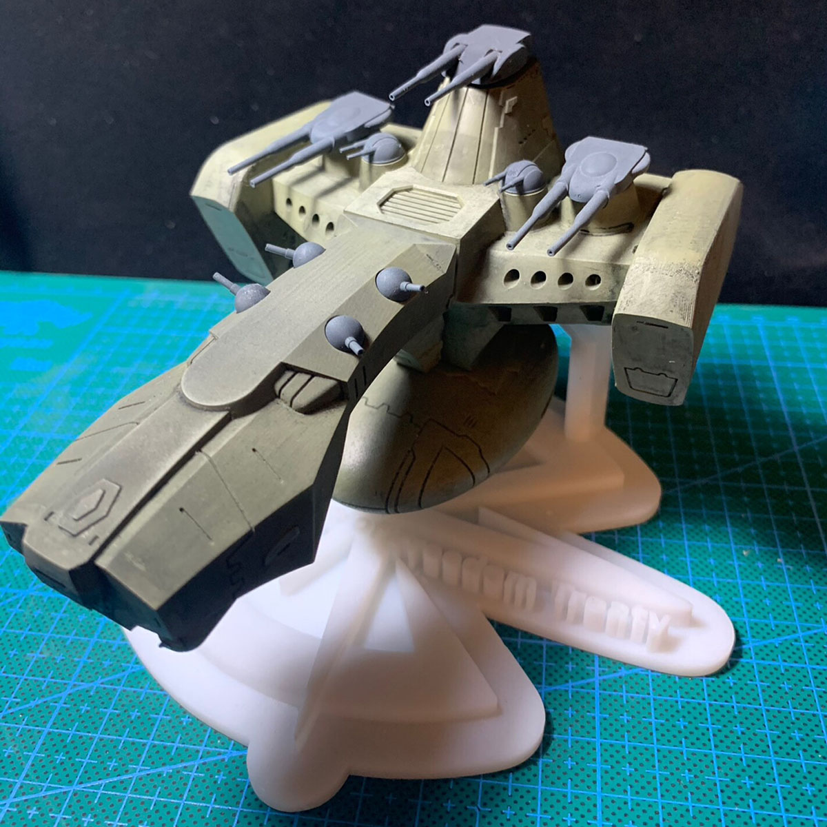 3D Printing Material - 1/1700 ロラシア級 ZAFT 戦艦組立モデル樹脂素材 3D プリント宇宙船静的モデル船おもちゃの装飾品