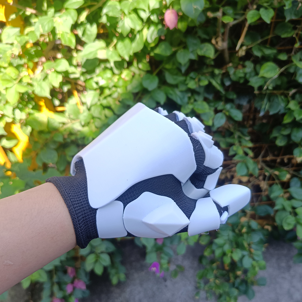 3DプリントされたPETG素材で作られたメカニカルグローブは - 3D Printing Material のレビューと価格